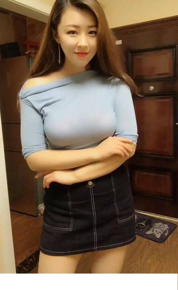 丝袜 美女自慰诱惑视频